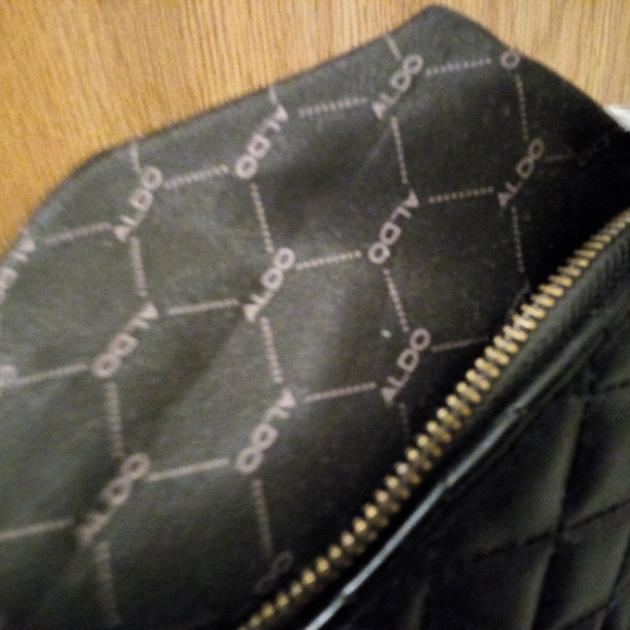 Aldo Black Quilted Shoulder Crossbody Bag Small Size - Picture 5 of 6